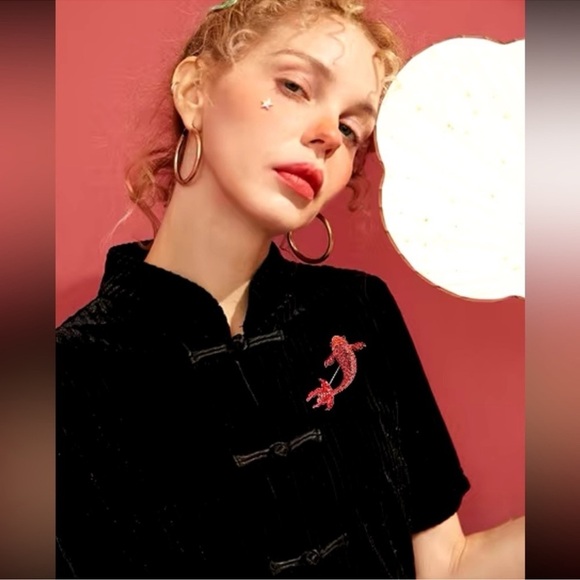 Sirena Red Crystal Carp Fish Brooch - Picture 4 of 6